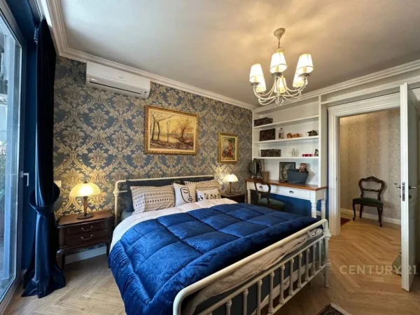 Tirane, jepet me qera apartament 2+1+Aneks+Ballkon Kati 3, 160 m² 2.500 € (Stadiumi Air Albania)