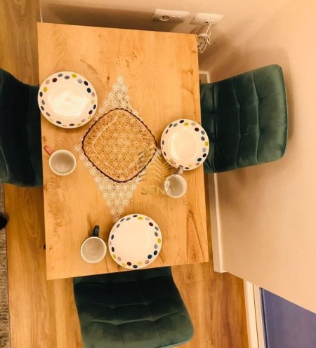 Tirane, jepet me qera apartament 1+1+Ballkon Kati 5, 65 m² 650 € (Rruga Mine Peza)