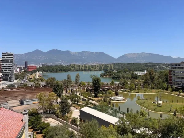 Tirane, jepet me qera apartament 3+1+Aneks+Ballkon Kati 4, 130 m² 1.800 € (Kopshti zoologjik)