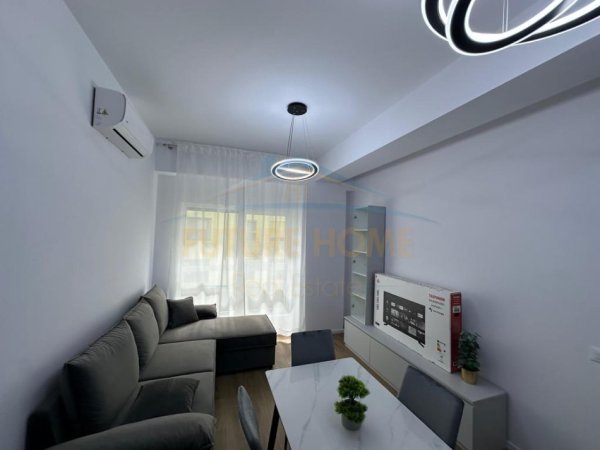Tirane, jepet me qera apartament 1+1 Kati 3, 51 m² 450 € (Kompleksi Kaimi)