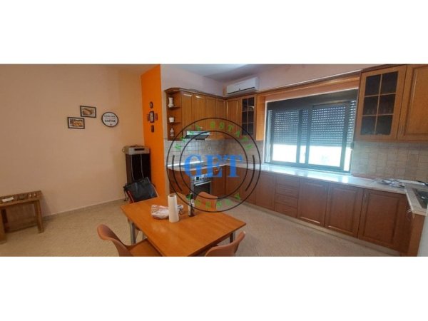Durres, jepet me qera apartament 1+1 Kati 4, 75 m² 350 € (Plazh Iliria)