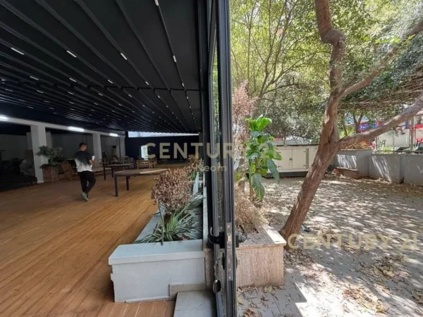 Tirane, jepet me qera ambjent biznesi Kati 0, 727 m² 15.000 € (Neom122436)