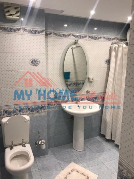 Tirane, jepet me qera apartament 3+1+Ballkon Kati 6, 125 m² 1.200 € (Piaza)