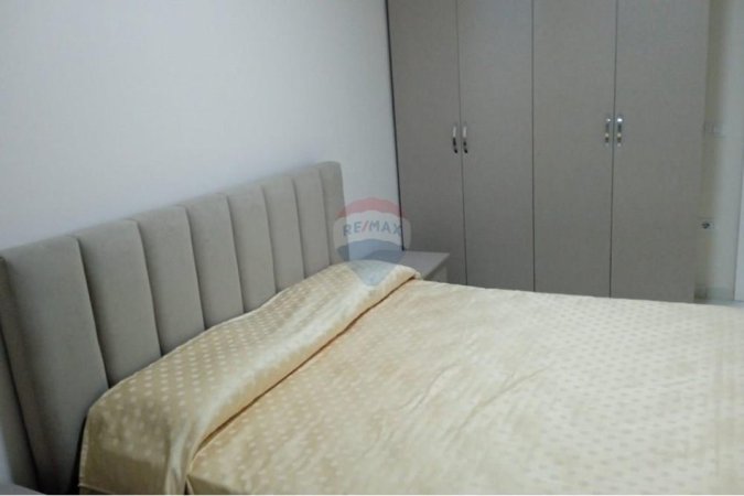 Shqiperi, jepet me qera apartament 1+1+Ballkon , 70 m² 700 € 