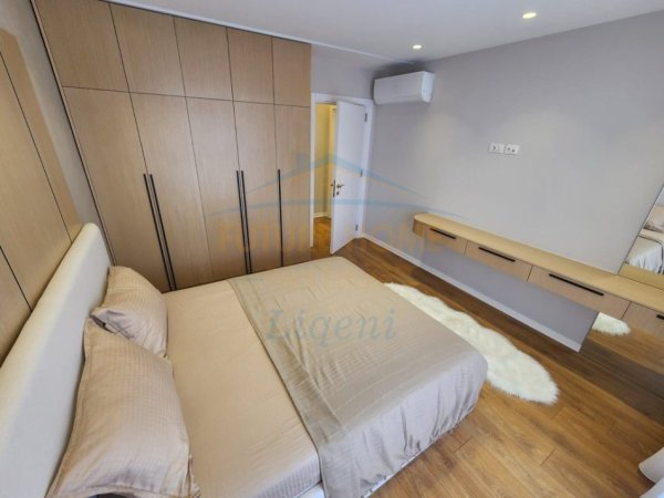 Tirane, jepet me qera apartament 2+1 Kati 3, 100 m² 700 € (Rruga Hamdi Pepo.)