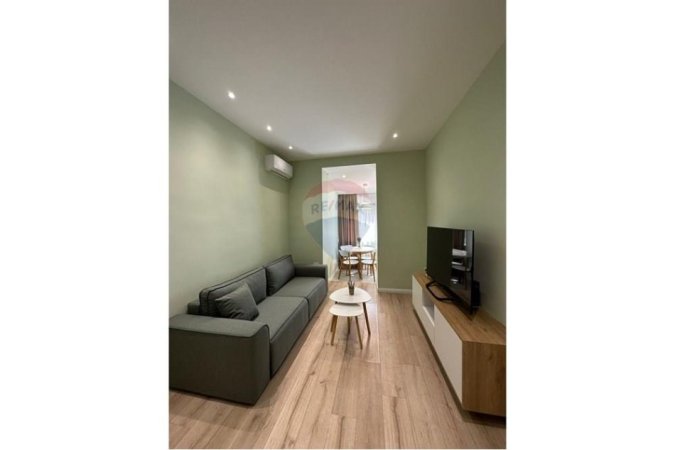 Tirane, jepet me qera apartament 1+1 , 64 m² 750 € 