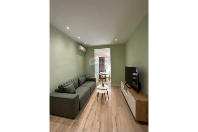 Tirane, jepet me qera apartament 1+1 , 64 m² 750 € 