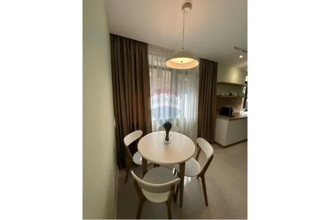 Tirane, jepet me qera apartament 1+1 , 64 m² 750 € 