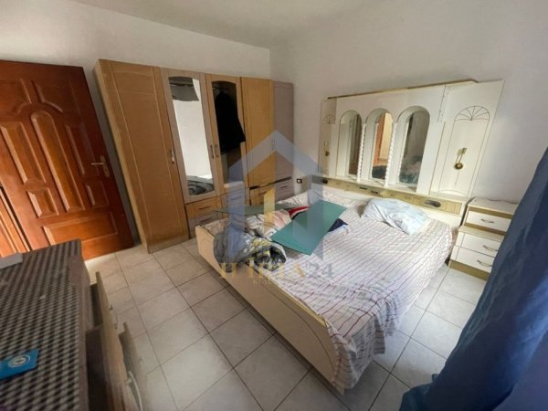 Tirane, jepet me qera shtepi 1+1+Ballkon Kati 0, 85 m² 350 € 