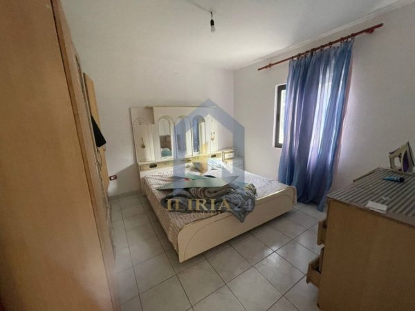 Tirane, jepet me qera shtepi 1+1+Ballkon Kati 0, 85 m² 350 € 
