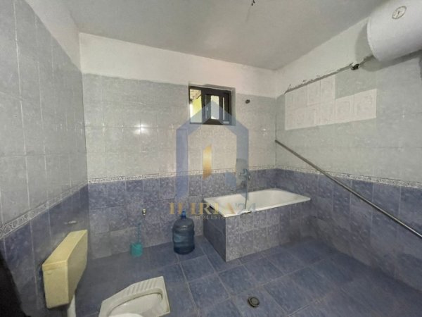 Tirane, jepet me qera shtepi 1+1+Ballkon Kati 0, 85 m² 350 € 