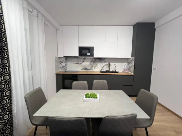 Tirane, jepet me qera apartament 2+1 Kati 3, 108 m² 1.500 € (Te Garden Side Residence Prane Air Albania)