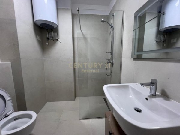 Tirane, jepet me qera apartament 2+1 Kati 3, 108 m² 1.500 € (Te Garden Side Residence Prane Air Albania)