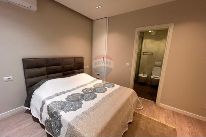 Tirane, jepet me qera apartament 3+1+Ballkon , 125 m² 1.000 € 