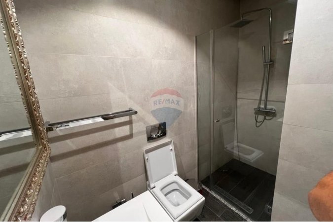 Tirane, jepet me qera apartament 3+1+Ballkon , 125 m² 1.000 € 