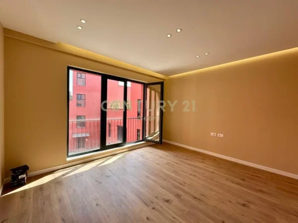 Tirane, shitet apartament 2+1+Aneks+Ballkon Kati 1, 107 m² 214.000 € (Neom122608)