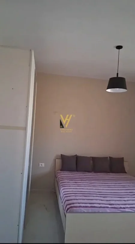 Tirane, jepet me qera apartament 3+1+Ballkon Kati 3, 120 m² 500 € (QYTET STUDENTI)