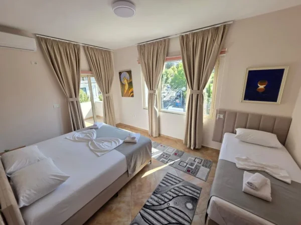 Tirane, jepet me qera apartament 2+1+Ballkon Kati 3, 90 m² 600 € (Rruga Rrapo Hekali)