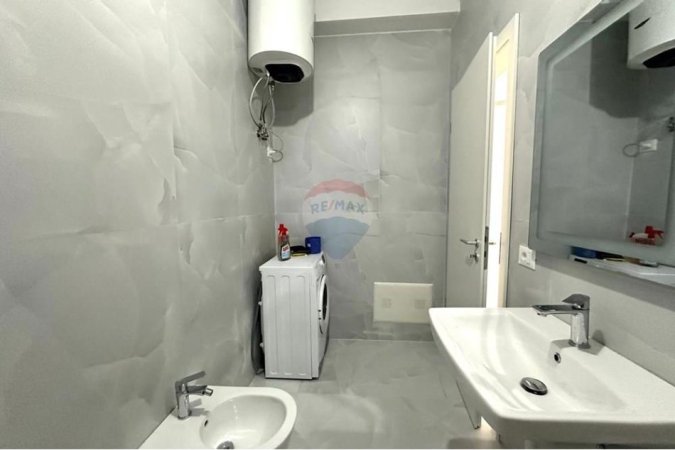 Tirane, jepet me qera apartament 1+1+Ballkon , 60 m² 450 € (Ali Demi)