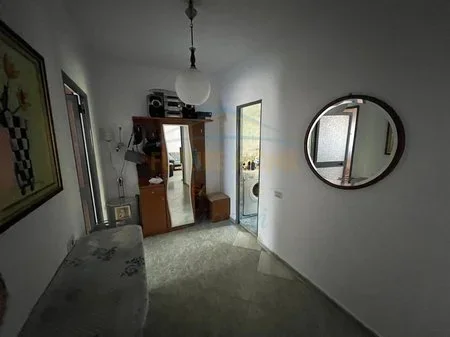 Tirane, shitet apartament 1+1+Ballkon Kati 4, 53 m² 107.000 € (Shkolla 1 Maji)