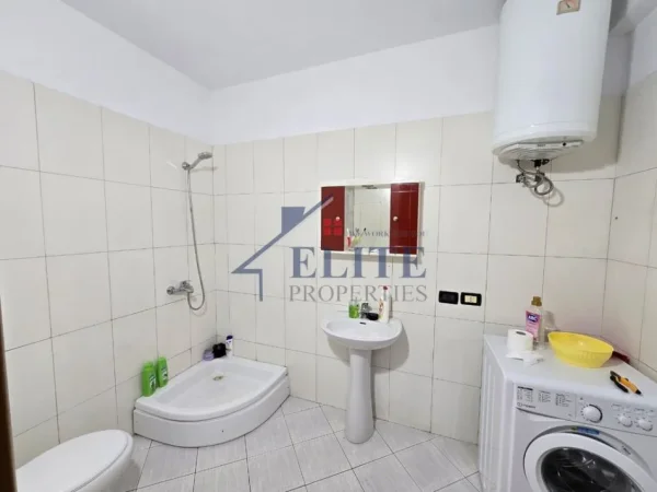 Tirane, shitet apartament 2+1+Ballkon Kati 4, 92 m² 140.000 € (Astir)