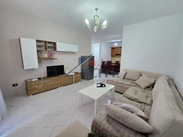 Tirane, shitet apartament 2+1+Ballkon Kati 4, 92 m² 140.000 € (Astir)