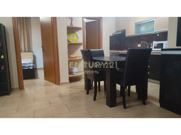 Tirane, jepet me qera apartament 1+1 Kati 1, 60 m² 500 € (KOPSHTI BOTANIK, KODRA DIELLIT)