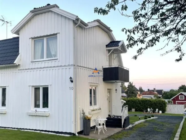 Suedi, shitet Vile 2 Katshe Kati 2, 110 m² 170.000 € (SUEDI – JÖNKÖPING)