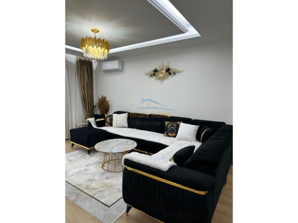 Tirane, jepet me qera apartament 2+1+Ballkon Kati 6, 88 m² 800 € (Rruga Dritan Hoxha)