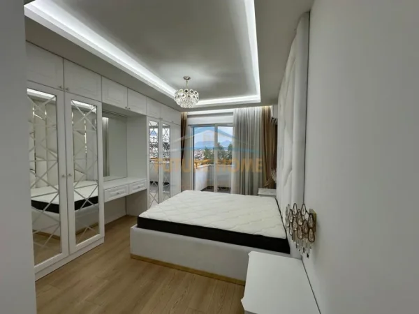 Tirane, jepet me qera apartament 2+1+Ballkon Kati 6, 88 m² 800 € (Rruga Dritan Hoxha)