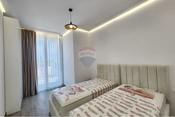 Tirane, jepet me qera apartament 1+1+Ballkon , 800 € 