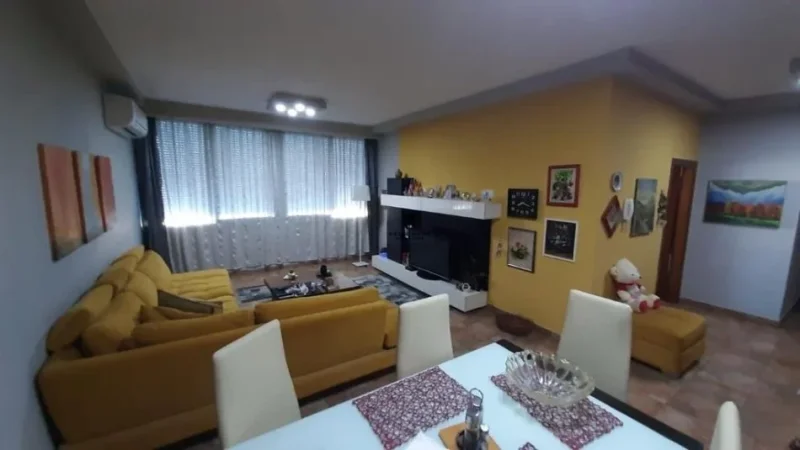 Tirane, shitet apartament 3+1 Kati 5, 117 m² 170.000 € (RRUGA E DIBRES)