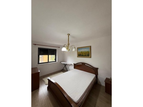 Tirane, jepet me qera apartament 2+1 Kati 4, 85 m² 85 € (Vasil Shanto)
