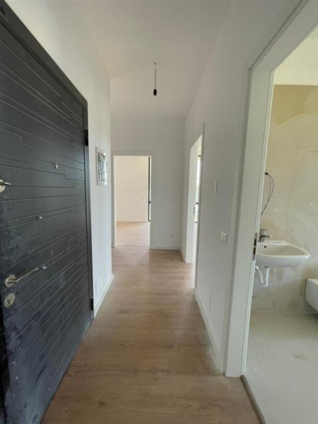 Tirane, shitet apartament 2+1 Kati 3, 126 m² 198.600 € (bulevardi ri)