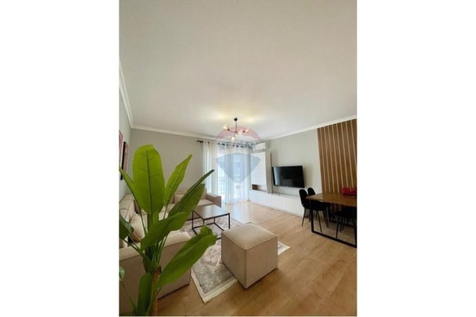 Tirane, jepet me qera apartament 2+1+Ballkon Kati 6, 110 m² 1.100 € (Kompleksi Delijorgji)