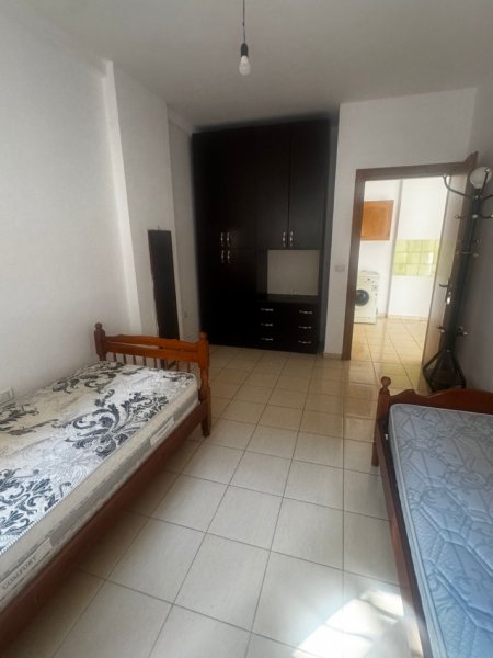 Tirane, shitet apartament 1+1 Kati 1, 54 m² 75.000 € (Kristal Center)