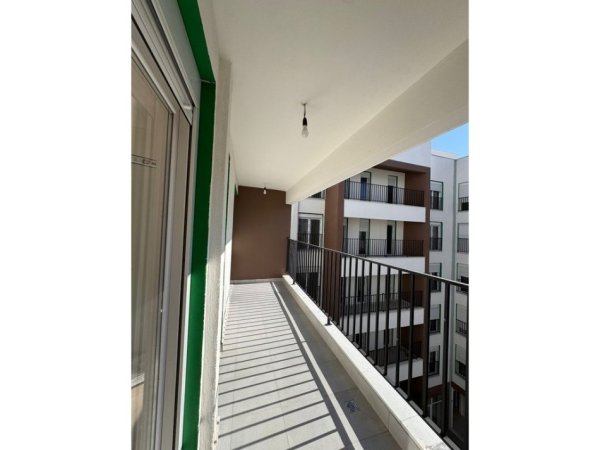 Tirane, jepet me qera apartament 2+1 Kati 4, 90 m² 450 € (5 Maji)