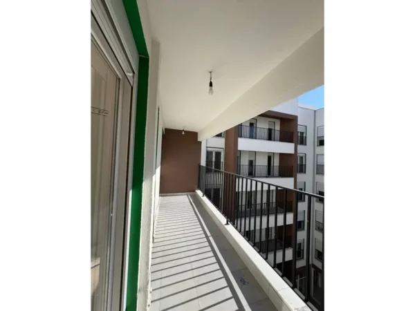Tirane, jepet me qera apartament 2+1 Kati 4, 90 m² 450 € (5 Maji)