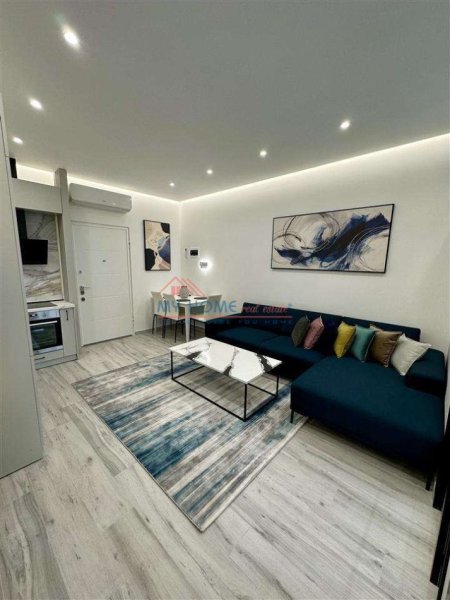 Tirane, shitet garsonier Kati 1, 38 m² 85.000 € (Rruga Dritan Hoxha)