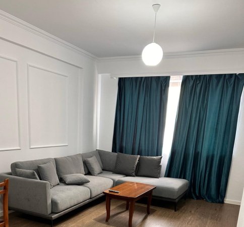 Tirane, jepet me qera apartament 1+1 Kati 4, 400 € (Tek Kompleksi Urban Gate)