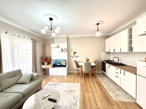 Tirane, jepet me qera apartament 1+1 Kati 2, 74 m² 500 € (NELA 6)