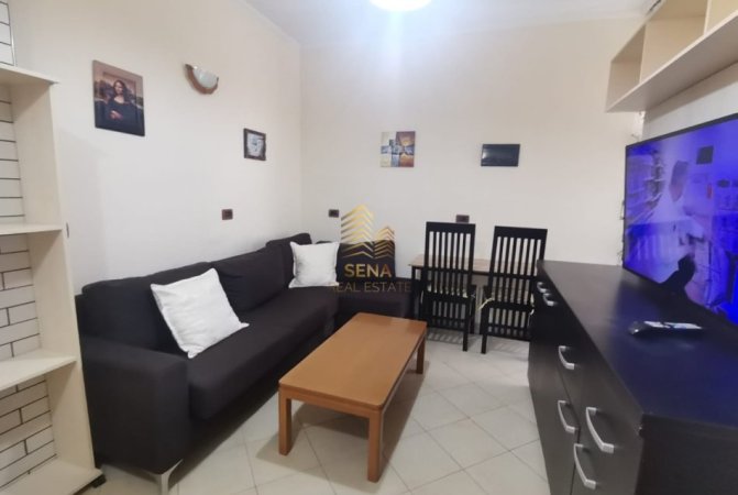 Tirane, jepet me qera apartament 1+1 Kati 2, 60 m² 440 € (Rruga Siri Kodra)