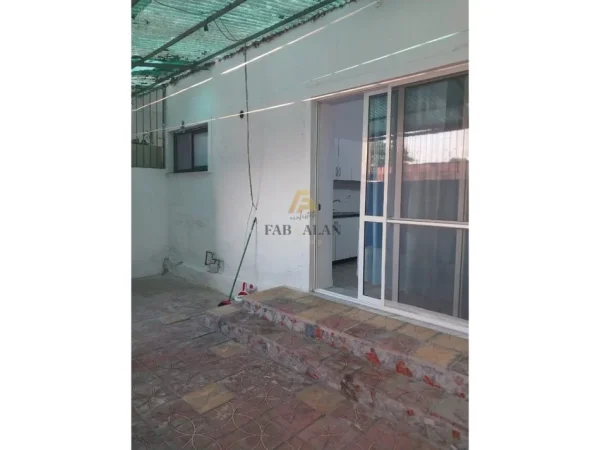 Tirane, shitet garsonier Kati 0, 68 m² 70.000 € (Shkolla e Bashkuar)