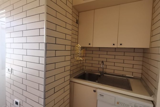 Tirane, jepet me qera apartament 1+1 Kati 2, 40 m² 370 € (Rruga Siri Kodra)