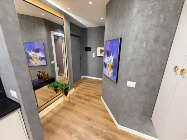 Tirane, shitet apartament 2+1 Kati 3, 110 m² 