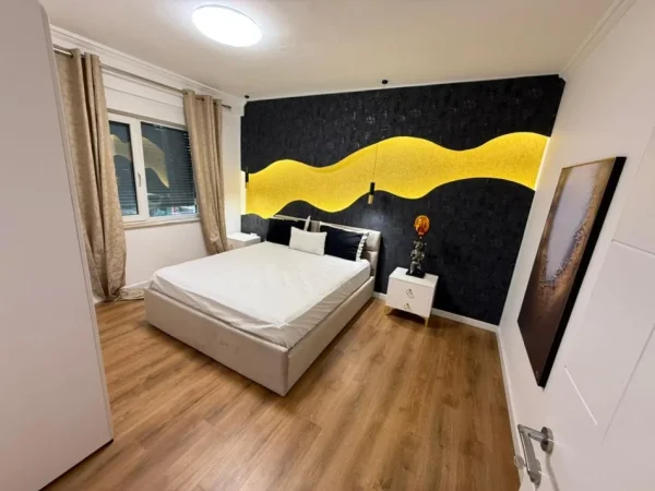 Tirane, shitet apartament 2+1 Kati 3, 110 m² 