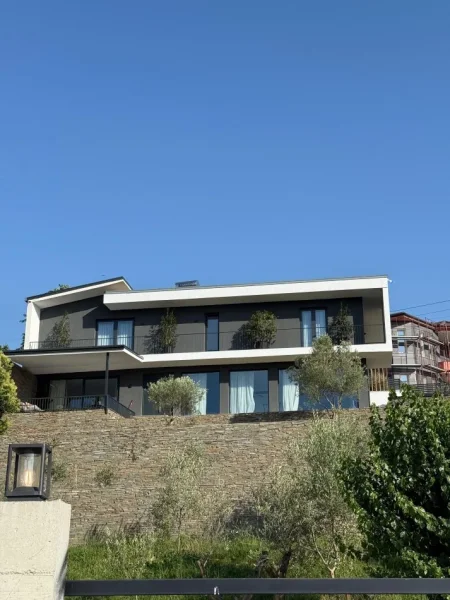 Tirane, shitet Vile 2 Katshe Kati 2, 2.440 m² (Mullet)