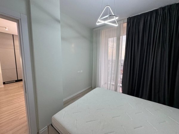 Tirane, jepet me qera apartament 1+1 Kati 9, 55 m² 700 €