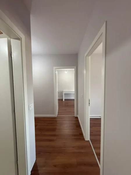 Tirane, shitet apartament 2+1+Ballkon Kati 3, 100 m² 210.000 € (Kodra e Diellit)