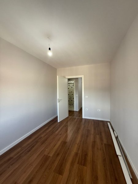 Tirane, shitet apartament 2+1+Ballkon Kati 3, 100 m² 210.000 € (Kodra e Diellit)